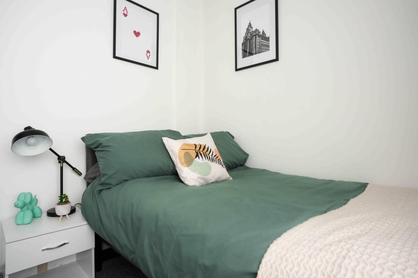 3-Bed Scouse House Near Anfield & Goodison Villa Liverpool Eksteriør billede